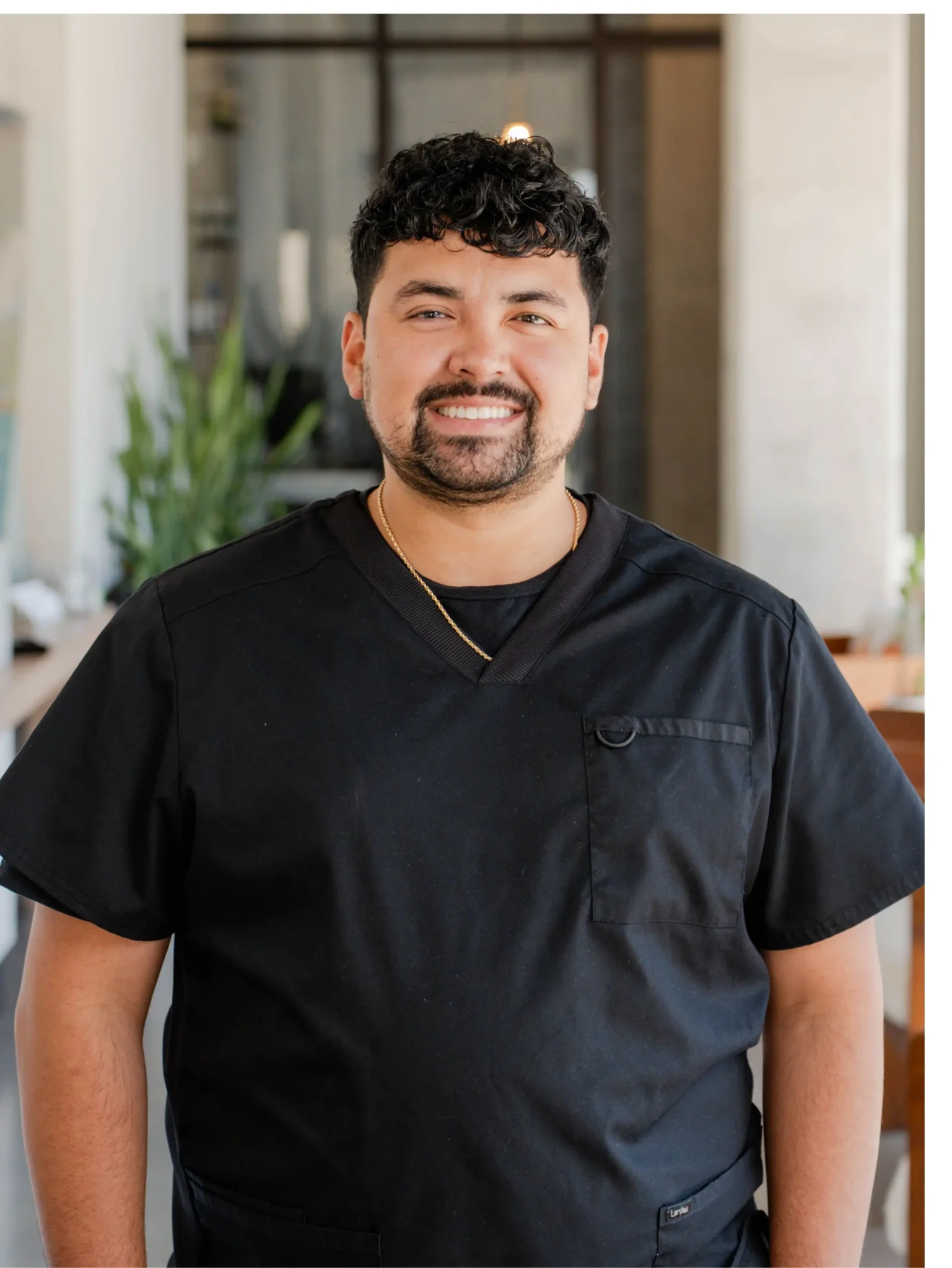 carlos-leal-dental-hygienist-v2